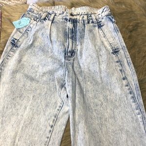 Acid wash jeans